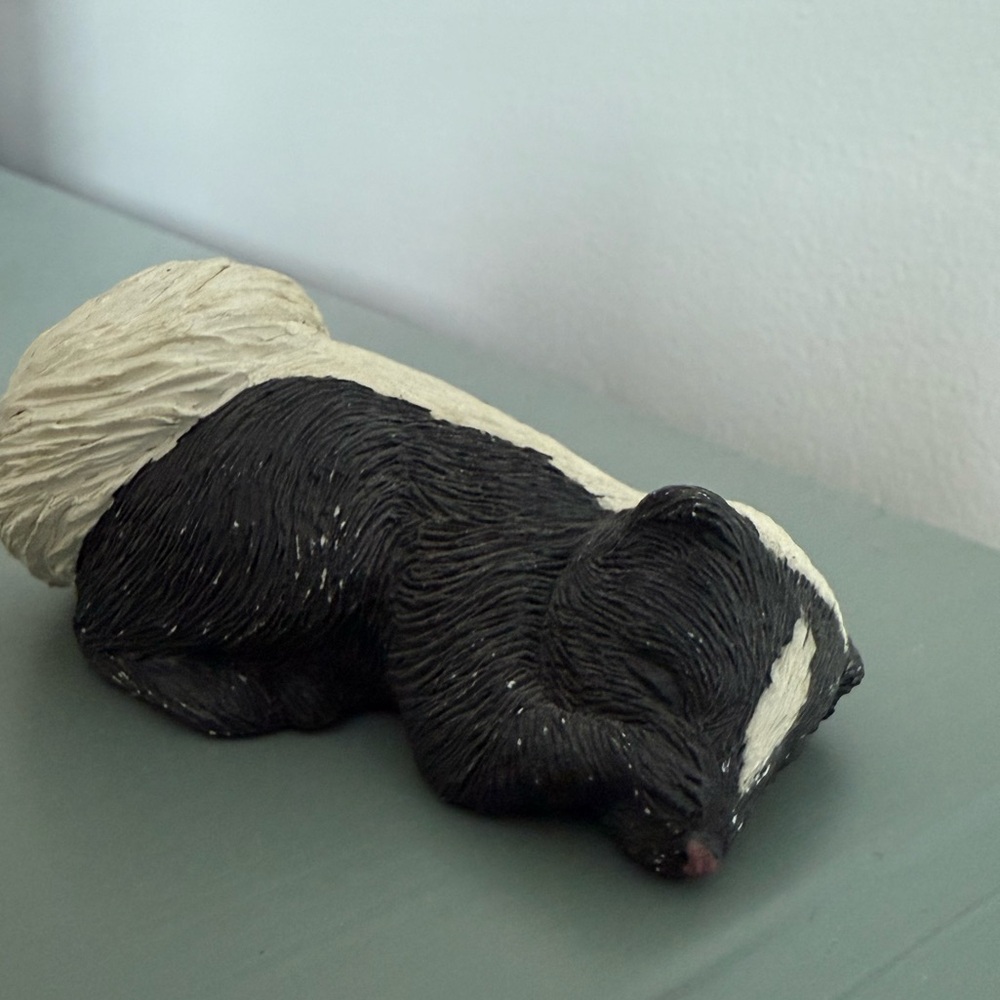 Vintage Sandra Brie Sandicast skunk
